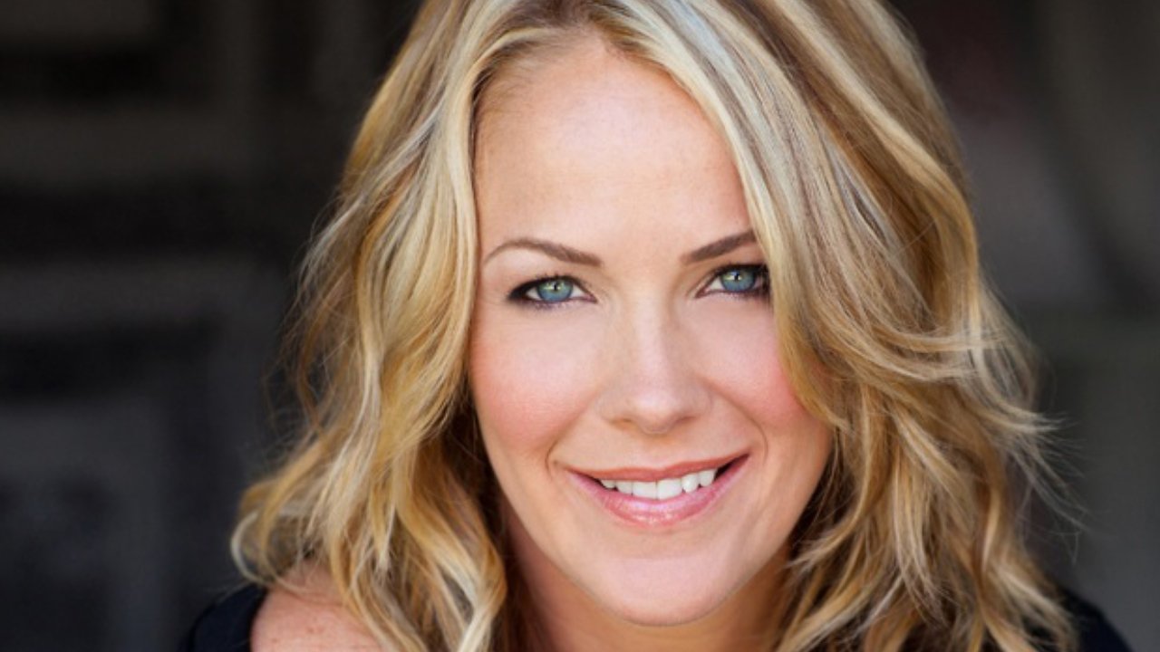 Why MR. MOM Star Andrea Anders Joined a Kid-Friendly Show | Why MR. MOM  Star Andrea Anders Joined a Kid-Friendly Show