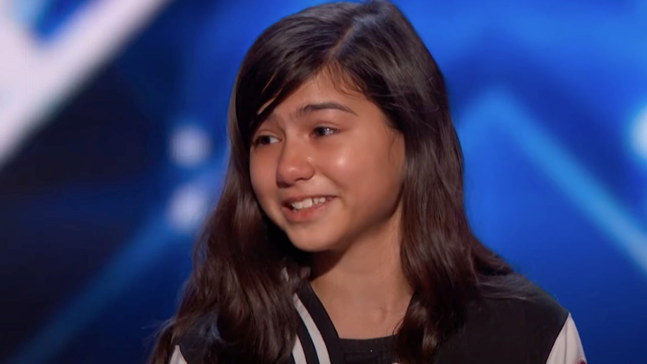 'Who Is That?': 11-Year-Old Brings AGT Judges to Their Feet With ...