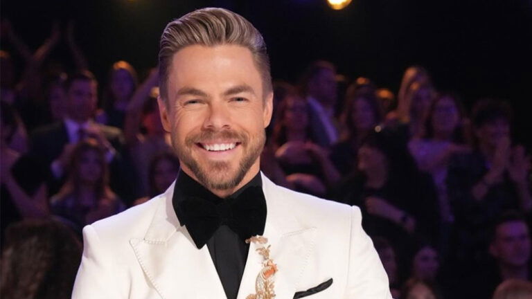 Derek Hough, Wife Hayley Celebrate Christmas After Health Scare | Derek ...