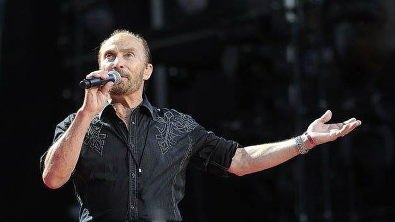 Lee Greenwood Celebrates July 4th With Patriotic Release | Lee ...