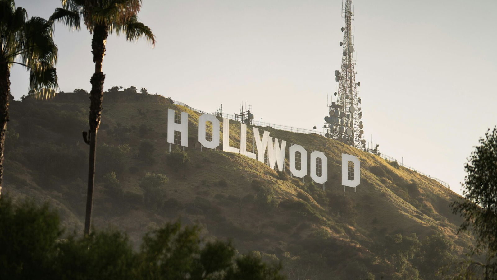 Will Los Angeles fires reduce Hollywood in rubble?