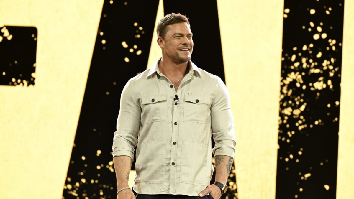 REACHER Stunt Left Star Alan Ritchson Unconscious