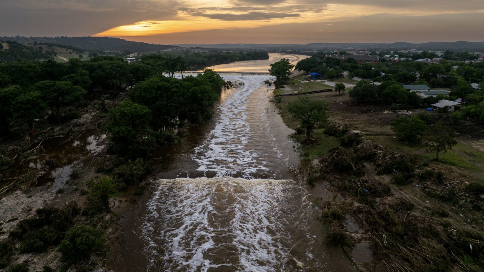 Texas floods-Getty Images-2223875578 Texas floods