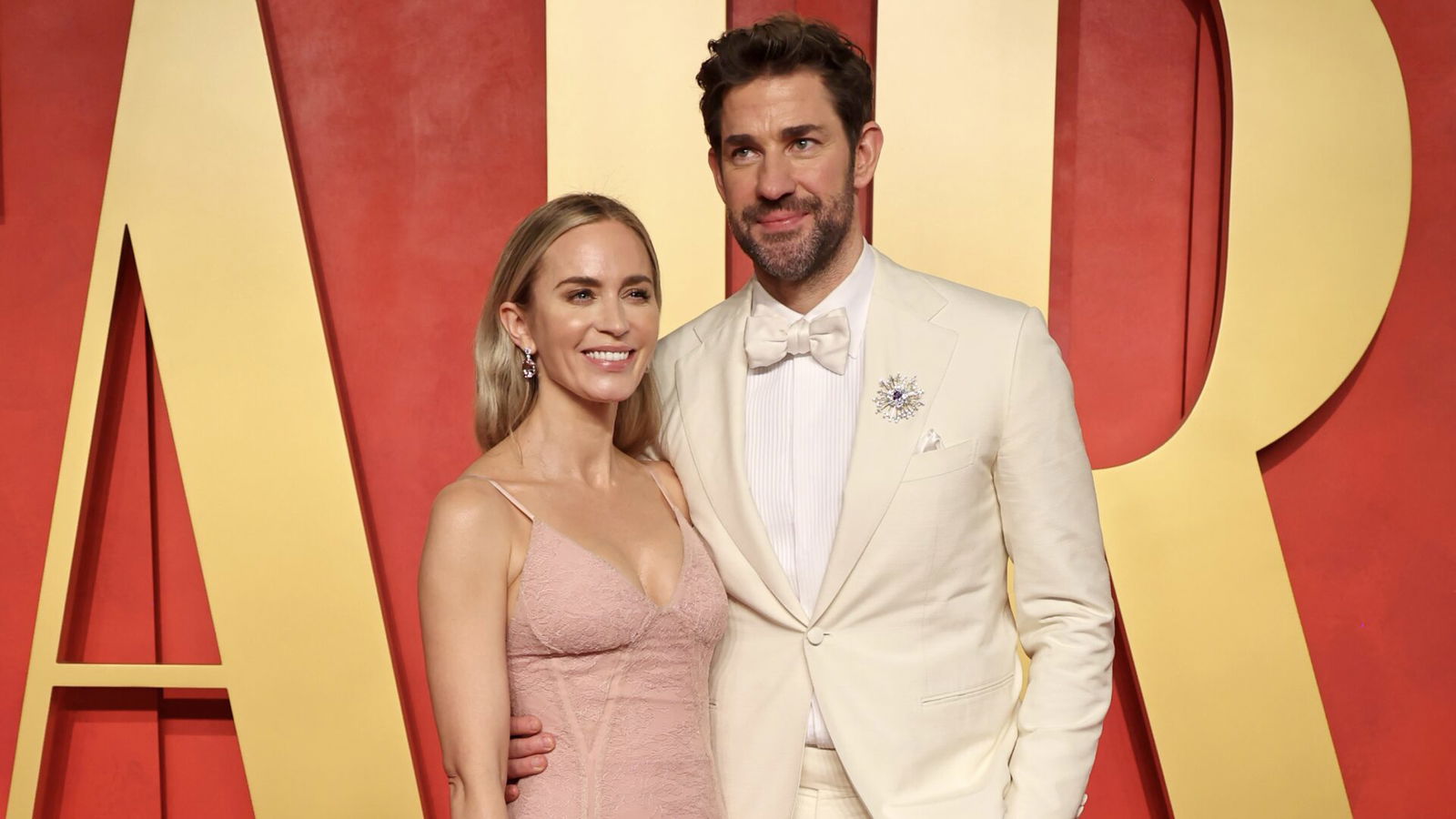 Emily Blunt and John Krasinski-Getty Images-2074845224 Emily Blunt and John Krasinski