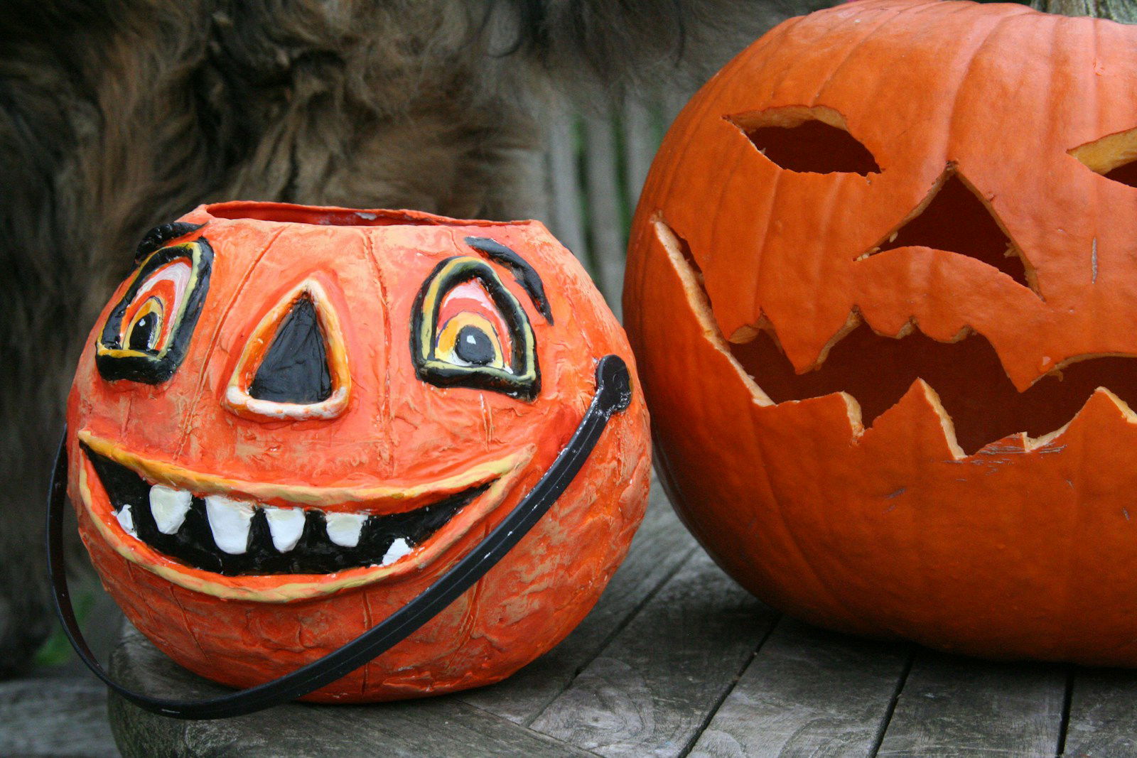 Photo by Bee Felten-Leidel jack o lantern on brown wooden table