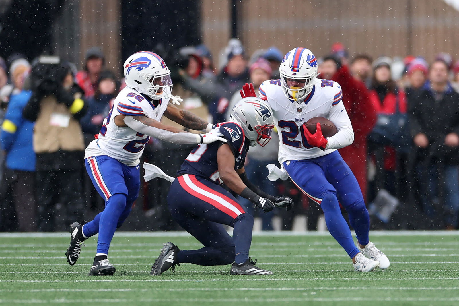 Buffalo Bills v New England Patriots - NFL 2025