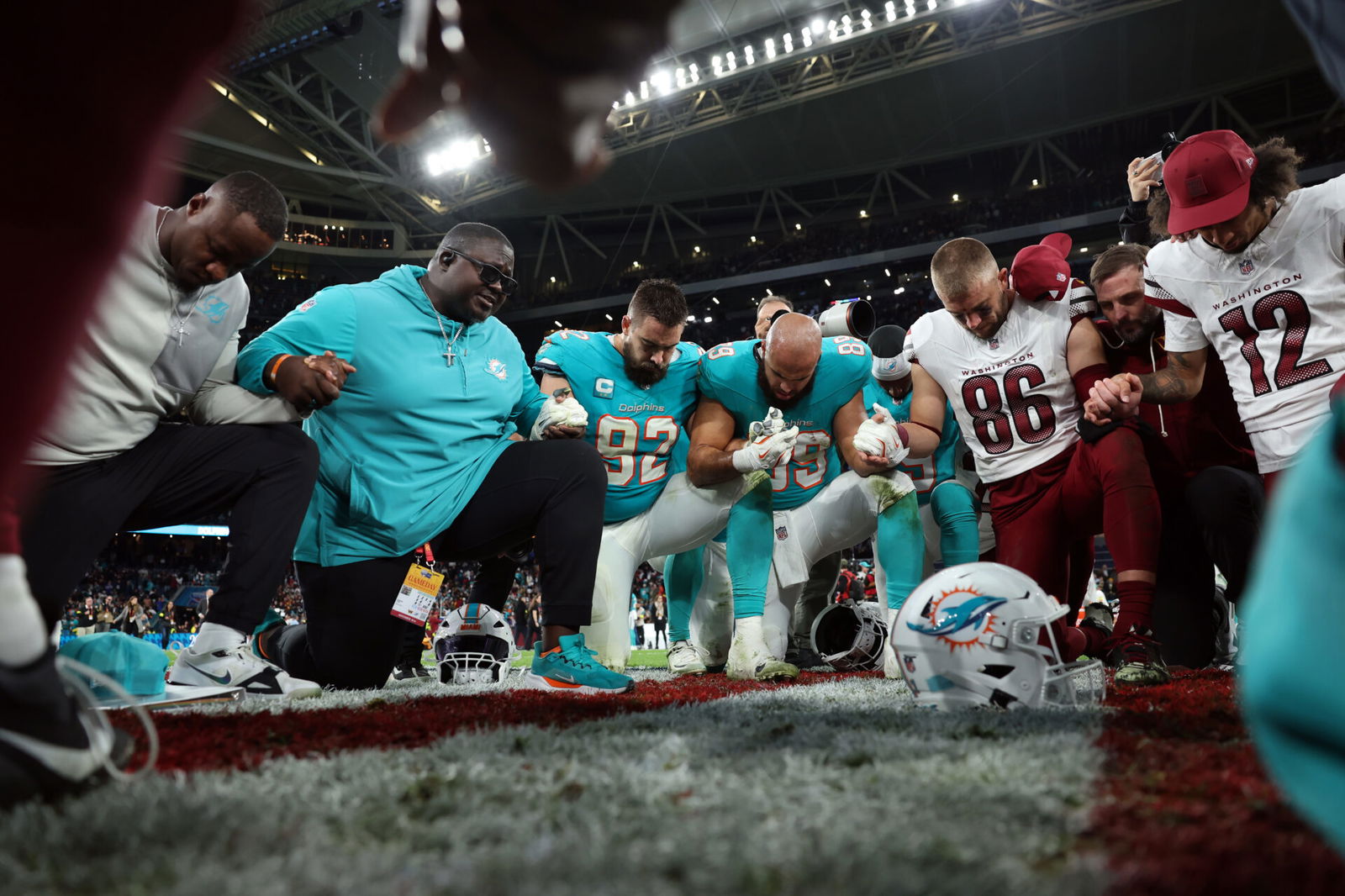 Washington Commanders v Miami Dolphins – NFL 2025