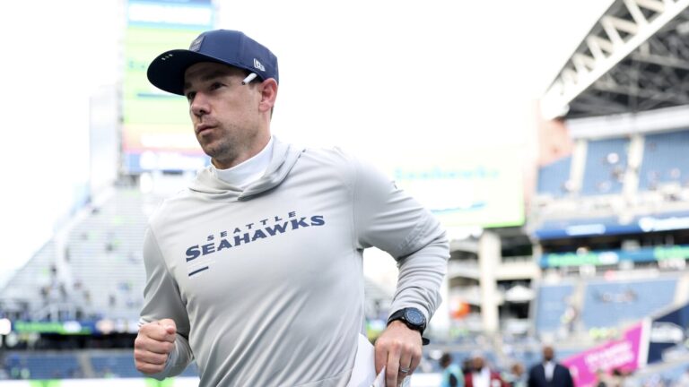 Seahawks OC Gifted Entire Team Bibles for Christmas: ‘Most Important Thing’