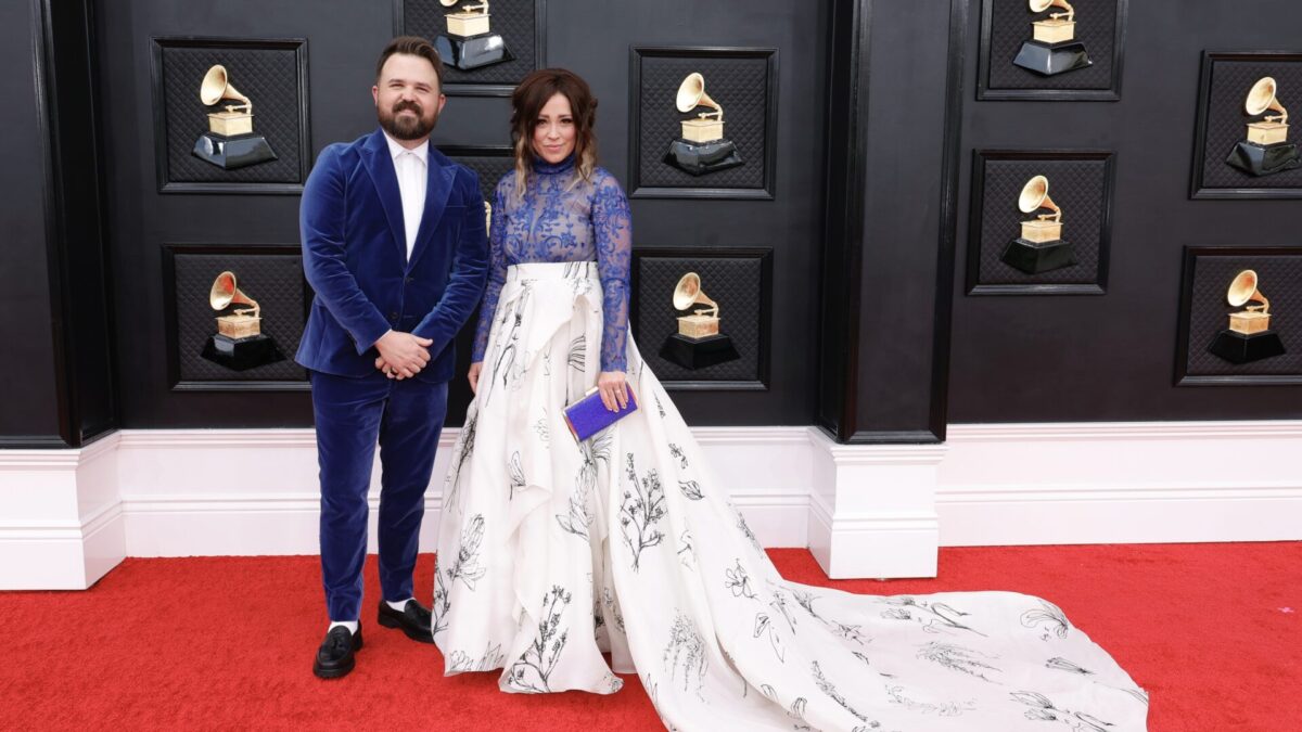 Cody Carnes and Kari Jobe